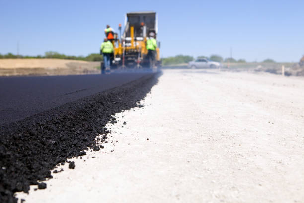 Best Affordable Driveway Paving  in North Chicago, IL